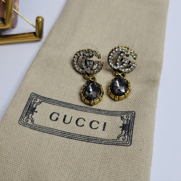 BUNDLE DEAL🎁 3 Pc. LOT, Louis Vuitton Brooch& Earings, Gucci Earings, Dustbags - Picture 4 of 7